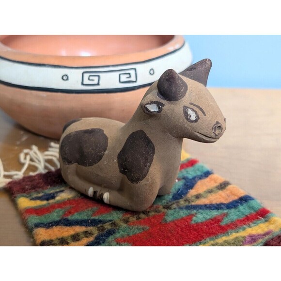 Vintage Peru Pottery Cow Figurine, Clay Native Folk Art, Southwestern Decor - Picture 8 of 9